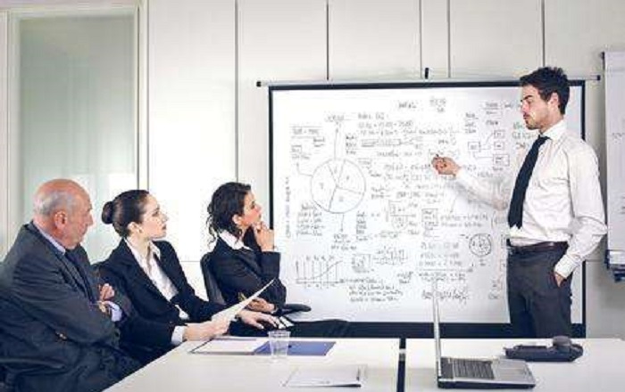 雜亂的白板批注